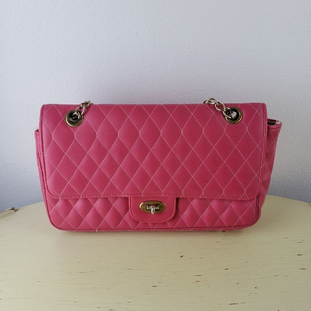 Women's Vintage Barbie Pink Quilted Golden Chain Bag - Picture 1 of 14